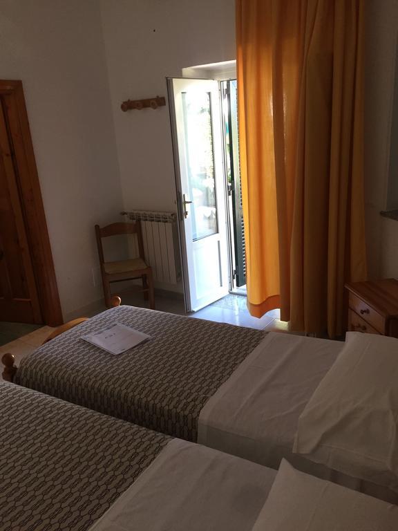 Albergo Villa Mario Sant'Angelo  Esterno foto